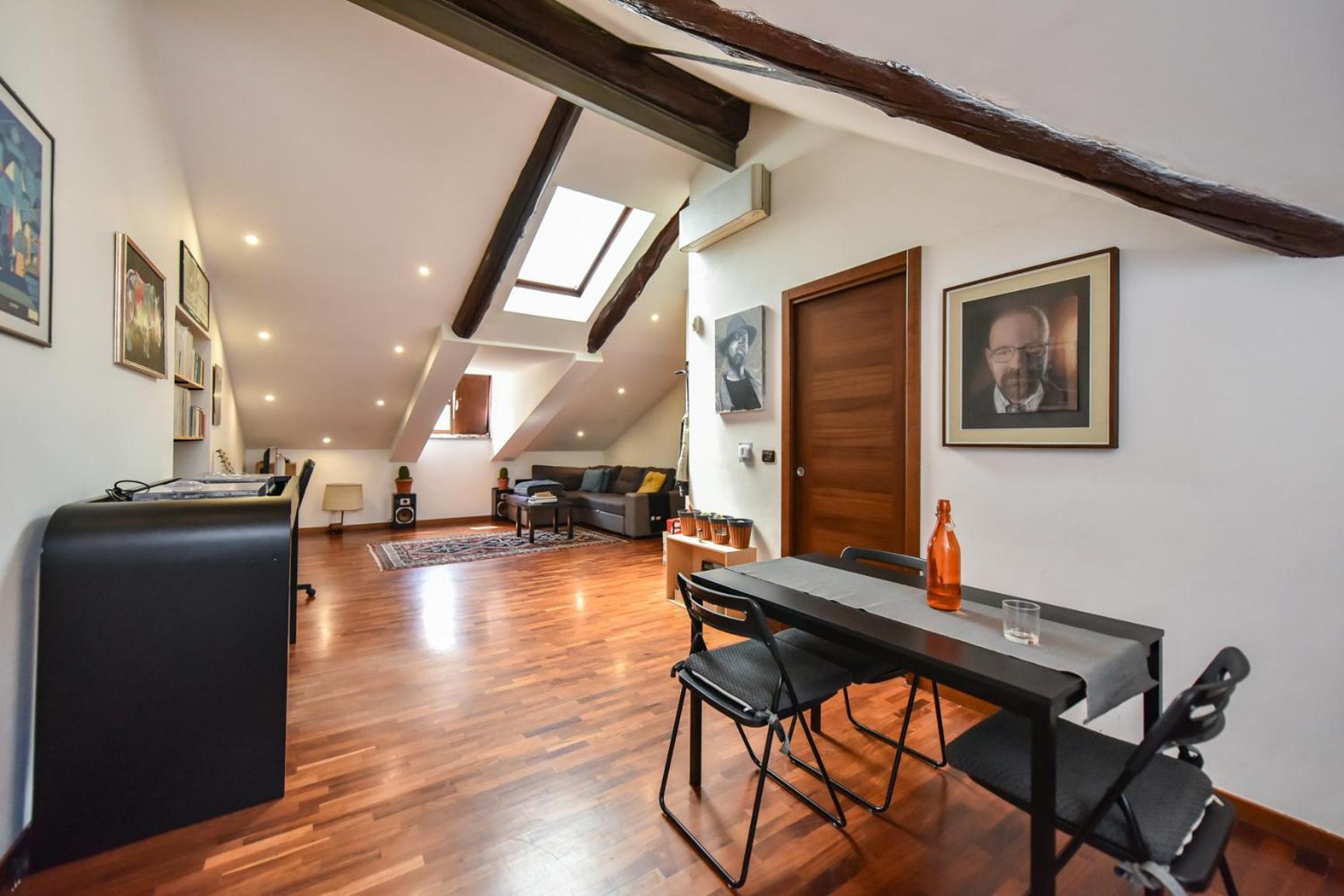Modern Apartment Piazza Statuto Porta Susa Fs Turín Exterior foto