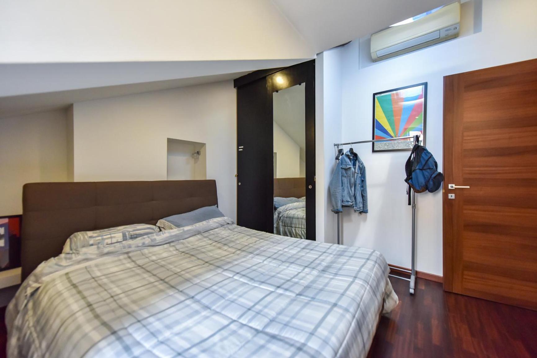 Modern Apartment Piazza Statuto Porta Susa Fs Turín Exterior foto