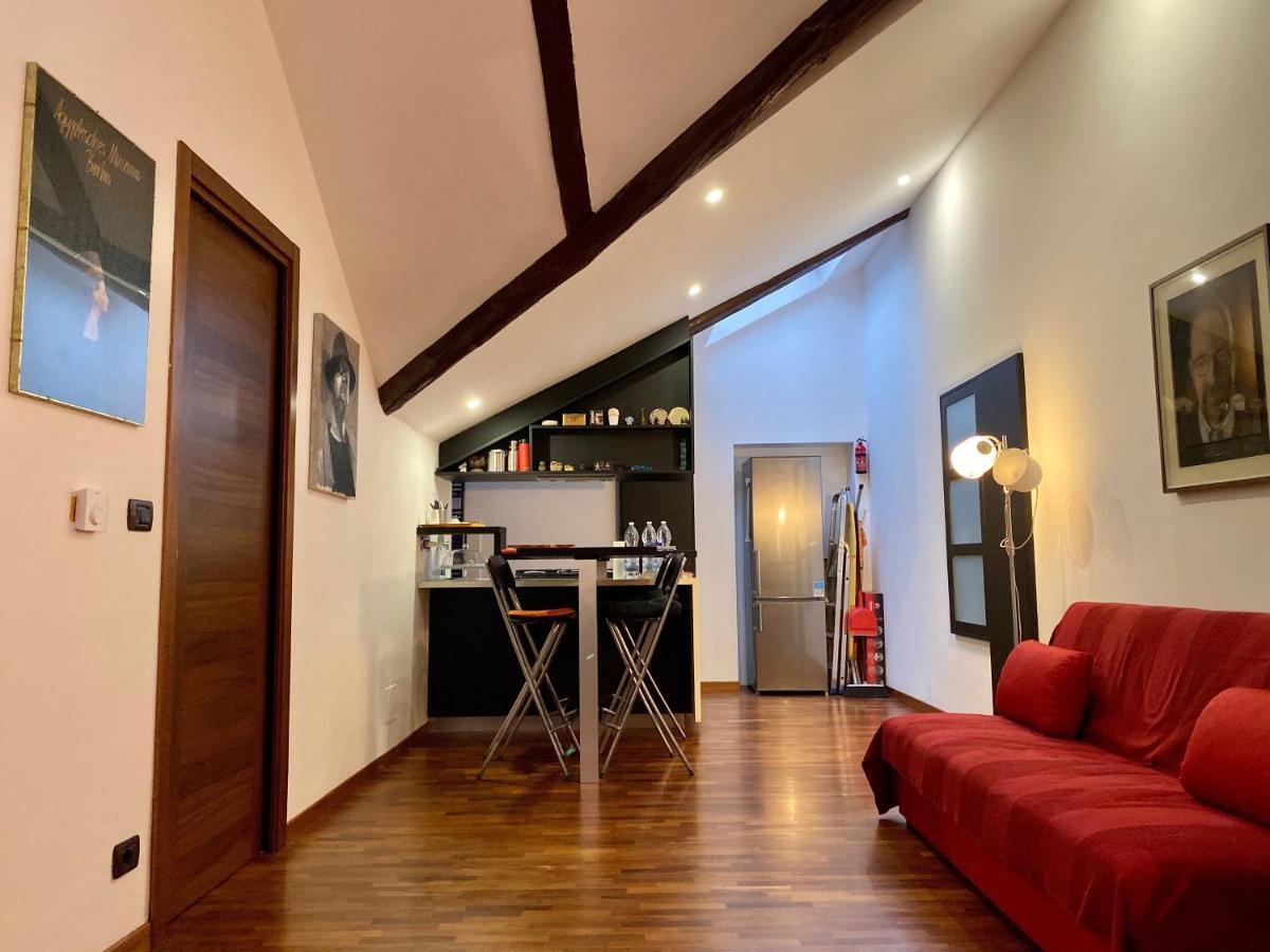 Modern Apartment Piazza Statuto Porta Susa Fs Turín Exterior foto
